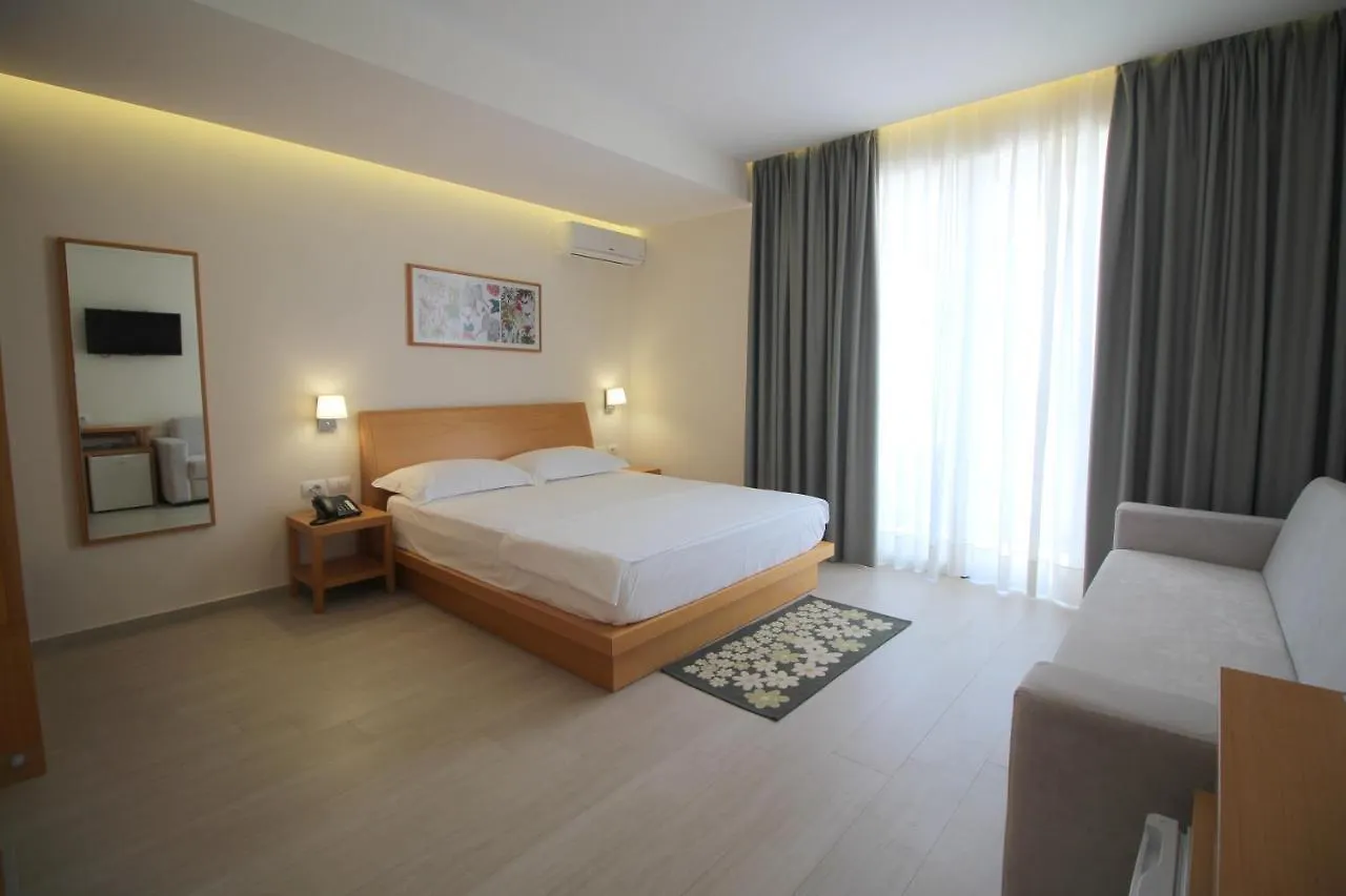 Hotel Ari 2 Sarande 3*,  Albania