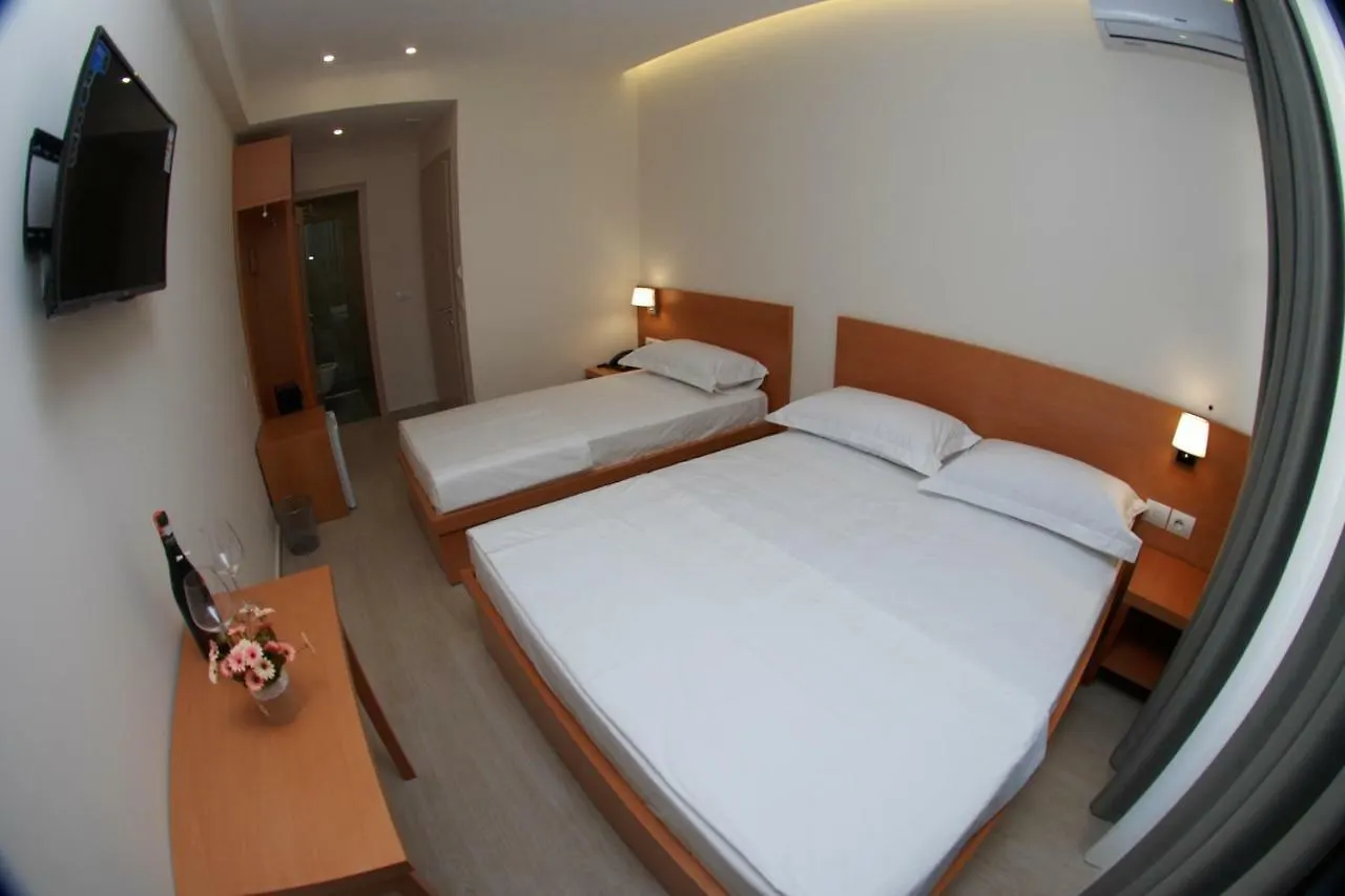 Hotel Ari 2 Sarande