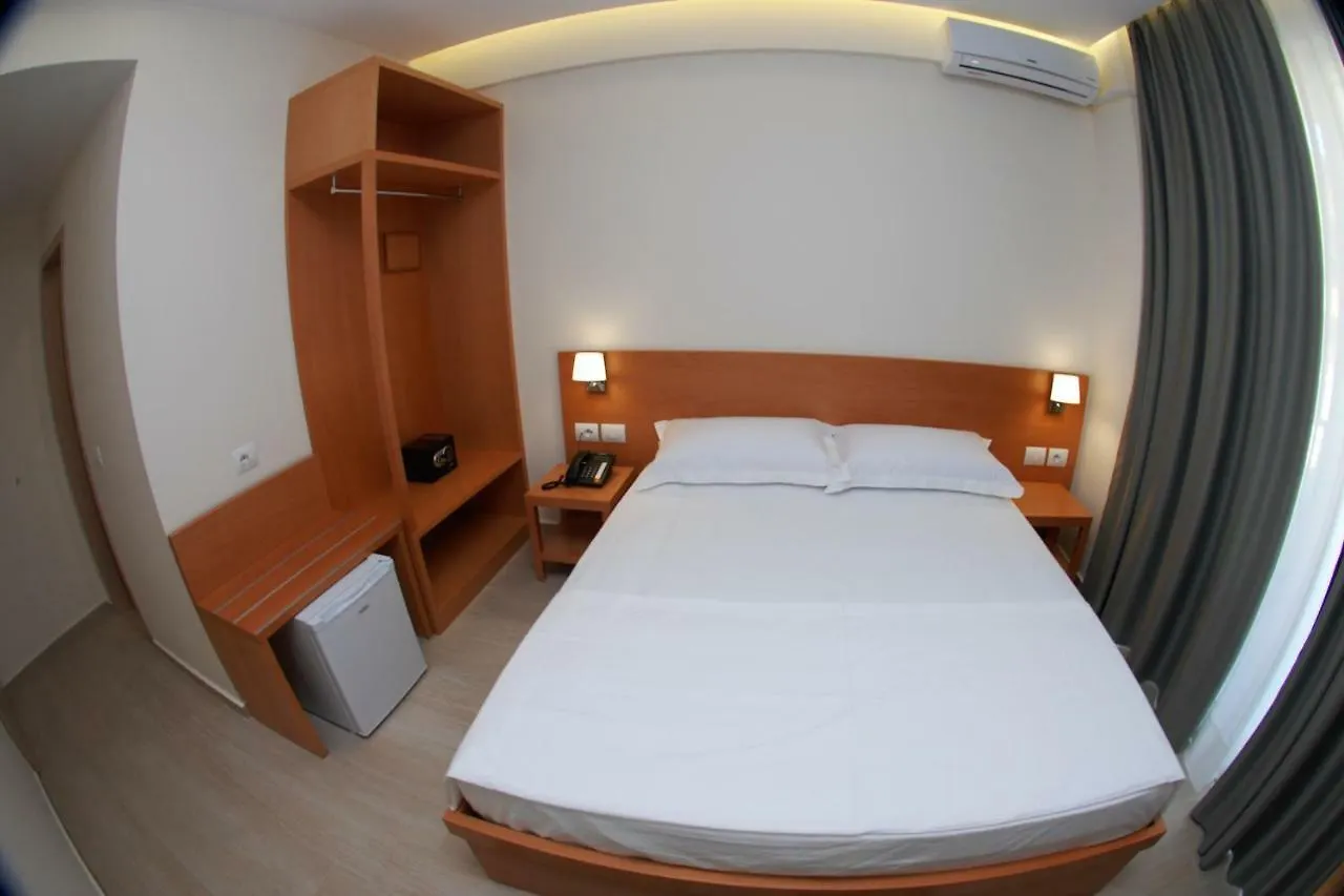 Hotel Ari 2 Sarande